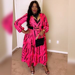 PINK LETTER PRINT BELTED MAXI DRESS